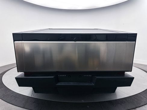 Used 2024 Tesla Cybertruck Cyberbeast image 15