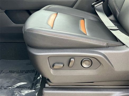 New 2026 GMC Sierra 2500 AT4 w/ AT4 Premium Plus Package image 23