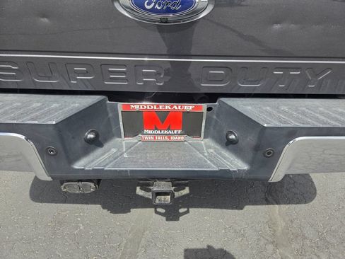 Used 2016 Ford F250 Lariat w/ Lariat Interior Package AWD/4WD image 14