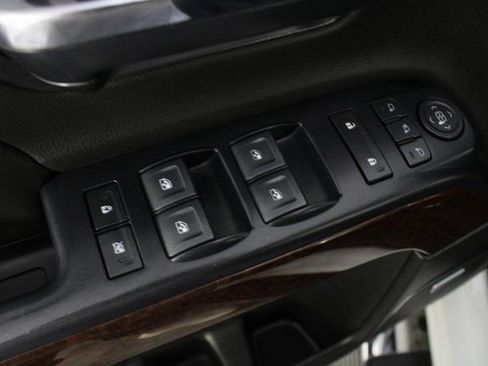 Used 2018 GMC Sierra 1500 SLT image 16