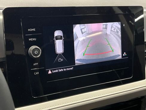 New 2025 Volkswagen Taos S image 25