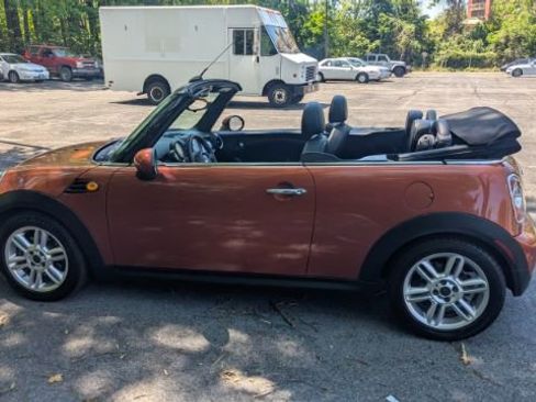 Used 2012 MINI Cooper Convertible FWD image 15