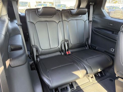 New 2025 Jeep Grand Cherokee L Limited w/ Black Appearance Package image 15