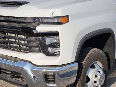 New 2025 Chevrolet Silverado 3500 W/T w/ WT Convenience Package image 6