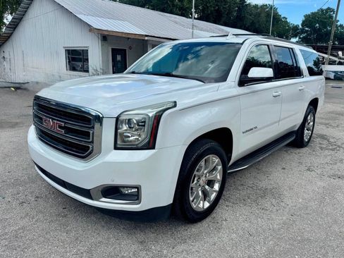 Used 2016 GMC Yukon XL SLT w/ Open Road Package RWD image 11