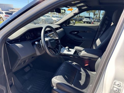 Used 2024 Land Rover Range Rover Evoque S image 5