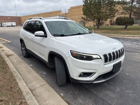 Used 2019 Jeep Cherokee Limited image 3
