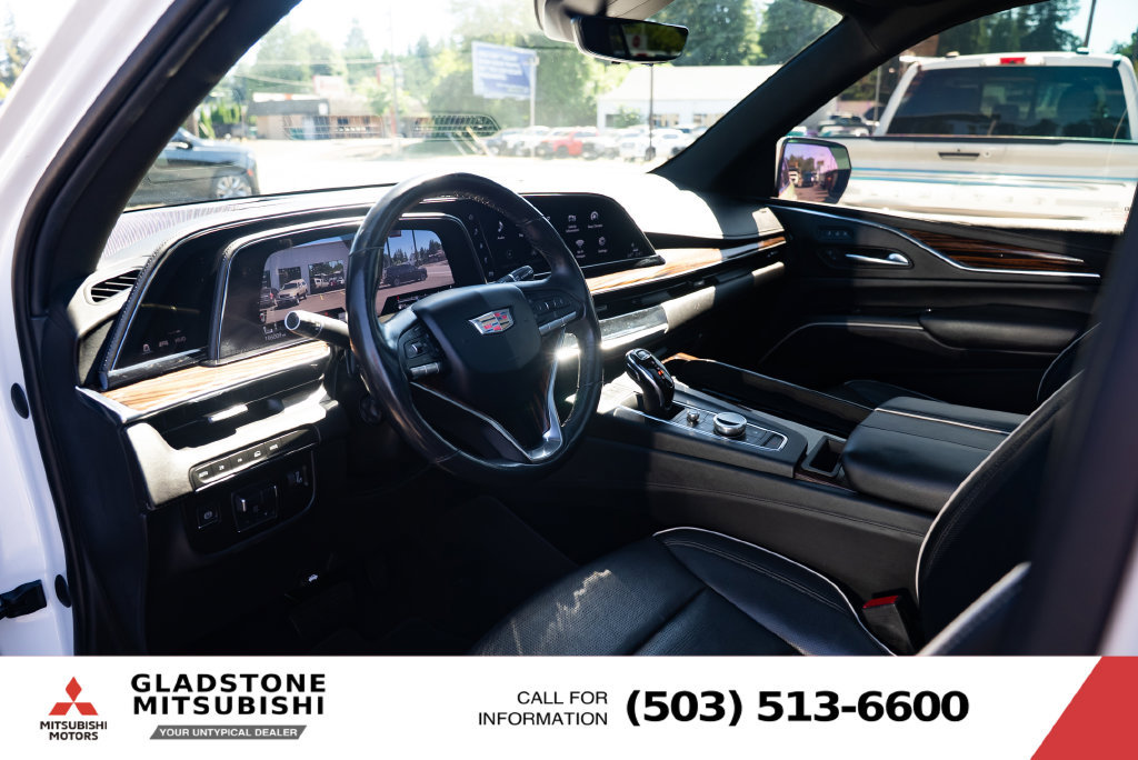 Used 2021 Cadillac Escalade ESV Premium Luxury w/ Performance Package AWD/4WD image 19