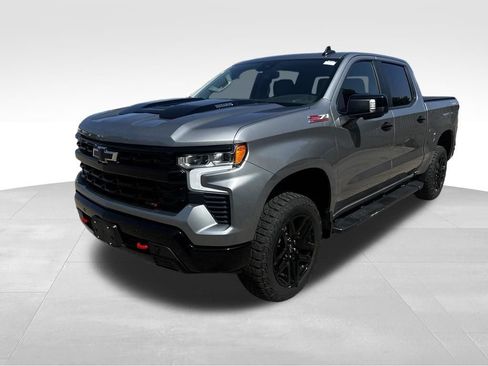 Used 2025 Chevrolet Silverado 1500 LT Trail Boss w/ LT Trail Boss Premium Package AWD/4WD image 11
