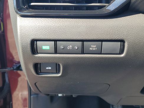 Certified 2022 Nissan Sentra SV image 22