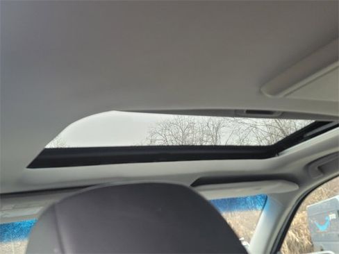 Used 2012 Honda Pilot Touring image 30