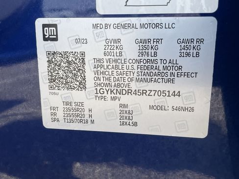Certified 2024 Cadillac XT5 Premium Luxury w/ LPO, Floor Liner Package AWD/4WD image 36