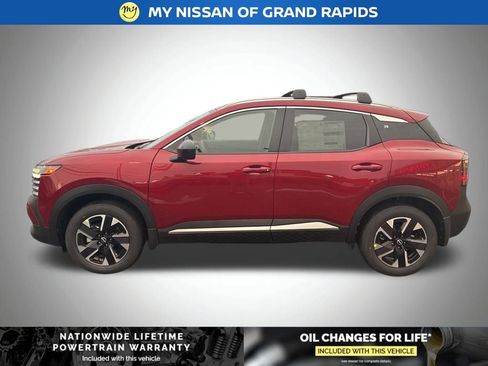 New 2026 Nissan Kicks SV image 3