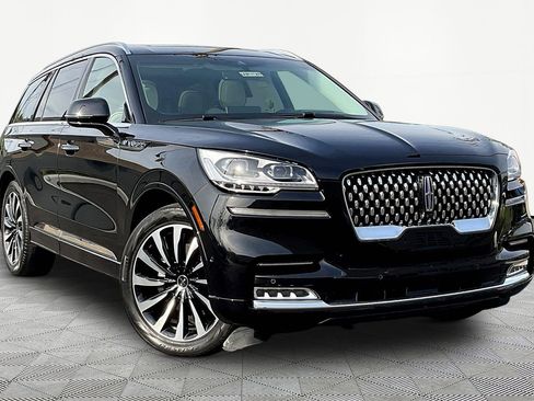 Used 2023 Lincoln Aviator Black Label Grand Touring AWD/4WD image 3