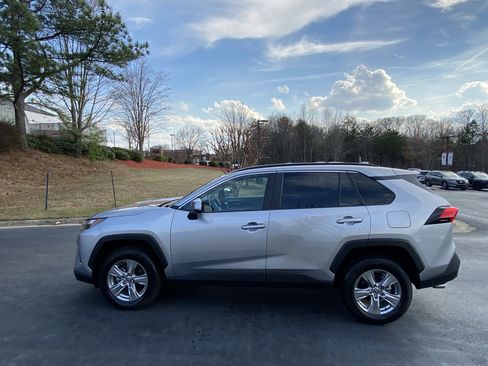 Certified 2023 Toyota RAV4 XLE w/ Convenience Package image 7