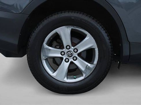 Used 2015 Toyota RAV4 XLE AWD/4WD image 15