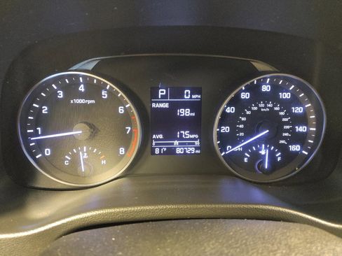 Used 2017 Hyundai Elantra SE FWD image 23
