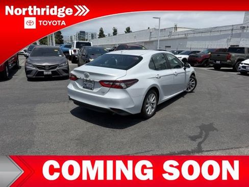 Used 2024 Toyota Camry LE FWD image 4