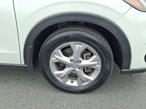 Certified 2023 Honda HR-V LX image 8