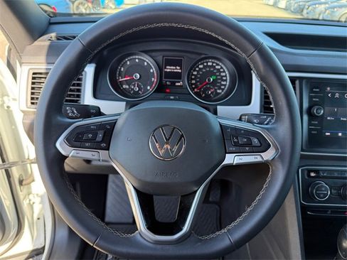 Used 2021 Volkswagen Atlas Cross Sport SE image 15