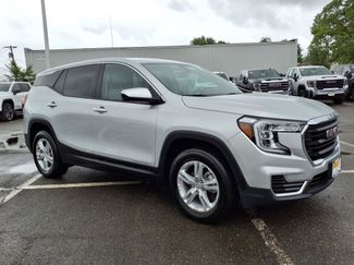 Certified 2022 GMC Terrain SLE image 1