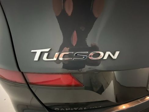Used 2021 Hyundai Tucson Limited AWD/4WD image 25