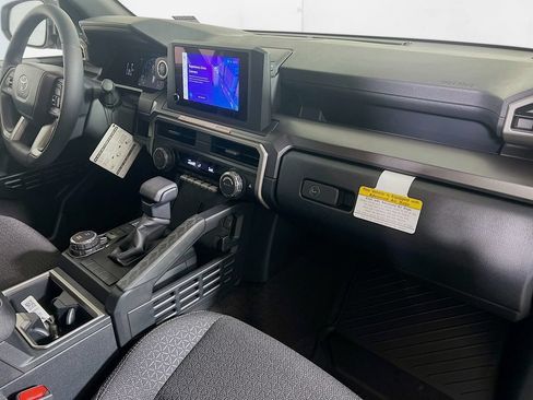 Certified 2026 Toyota 4Runner SR5 AWD/4WD image 23