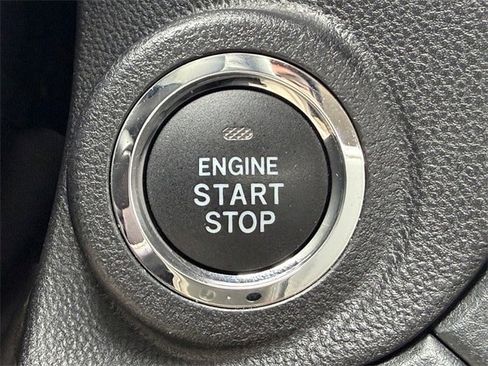 Used 2025 Subaru Outback Onyx Edition image 19