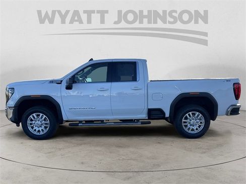 Used 2024 GMC Sierra 2500 SLE w/ SLE Value Package; image 2