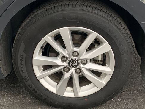 Used 2025 Toyota Camry LE image 29