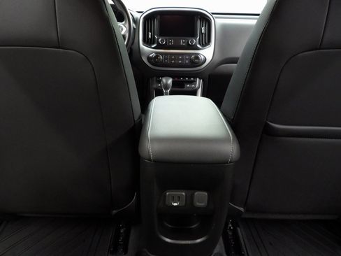 Used 2021 Chevrolet Colorado ZR2 w/ Colorado ZR2 Bison Edition image 16