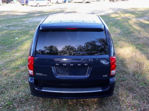 Used 2014 Dodge Grand Caravan SE w/ Quick Order Package 29E SE image 9