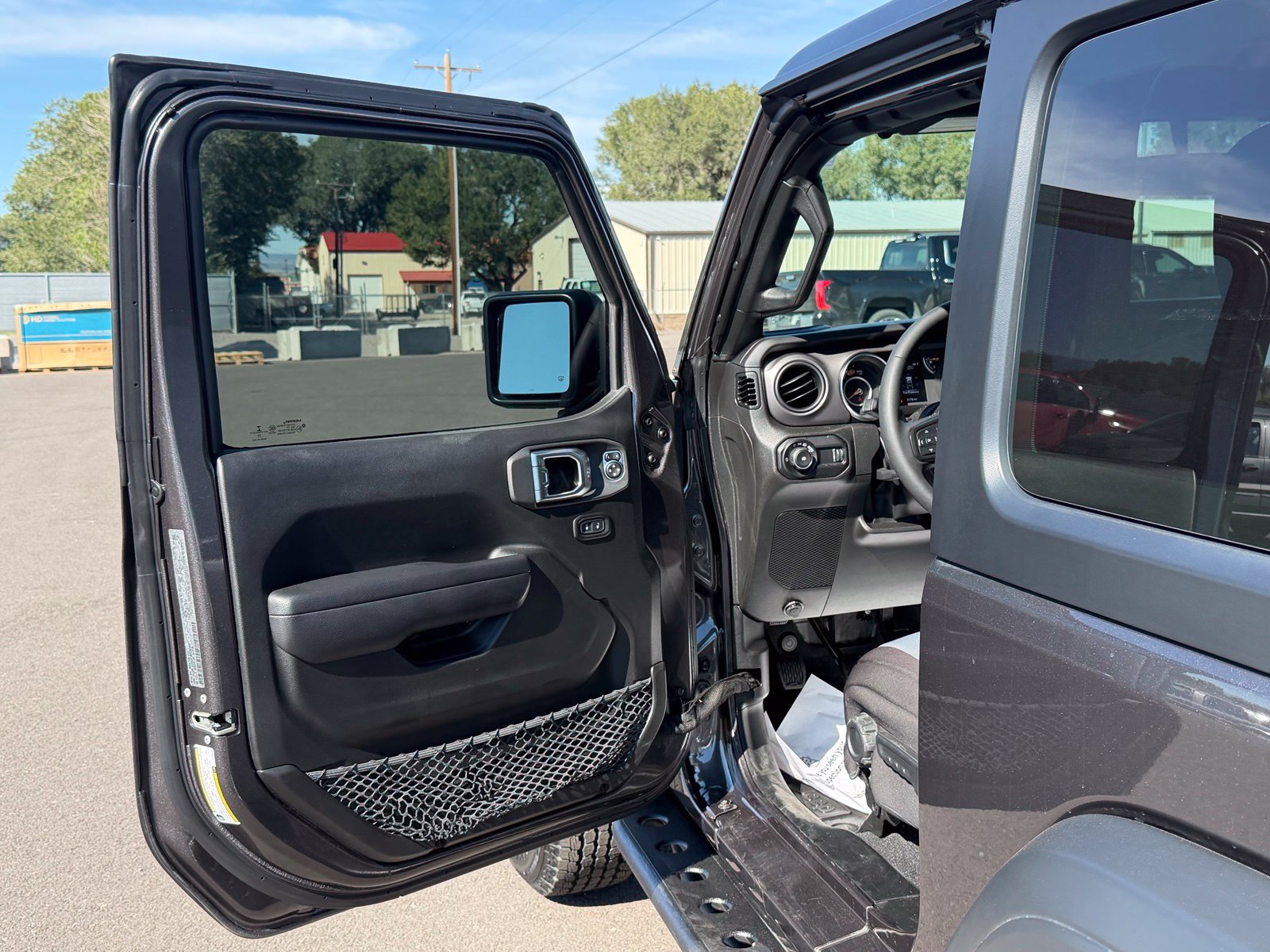 Used 2023 Jeep Wrangler Sport AWD/4WD image 21