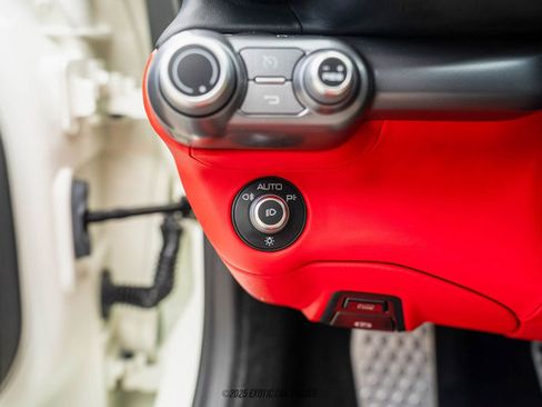 Used 2019 Ferrari 812 Superfast image 59