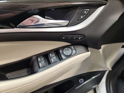 Used 2019 Buick Enclave Premium w/ Experience Buick Package image 21