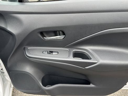 Used 2024 Nissan Versa SV w/ Trunk Package image 30