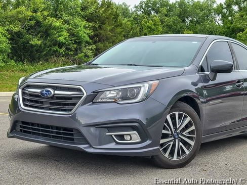 Used 2018 Subaru Legacy 2.5i Premium AWD/4WD image 2
