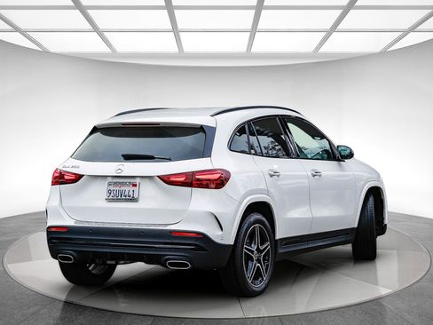 Certified 2025 Mercedes-Benz GLA 250 image 3