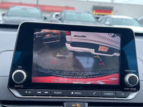 Used 2021 Nissan Altima 2.5 SV FWD image 17