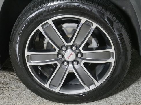 Used 2018 GMC Acadia Denali w/ Technology Package image 15