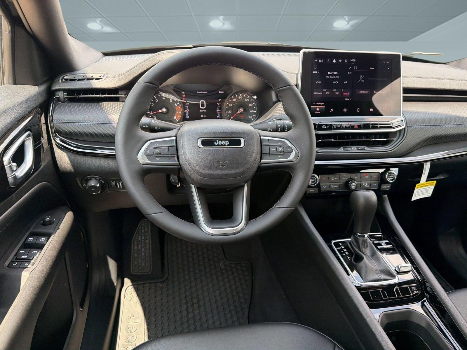 New 2026 Jeep Compass Latitude AWD/4WD image 26
