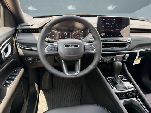 New 2026 Jeep Compass Latitude AWD/4WD image 26