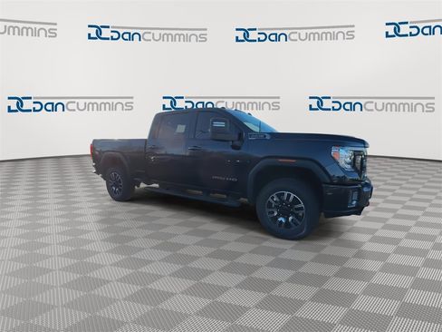 Used 2020 GMC Sierra 2500 AT4 w/ AT4 Premium Package image 2