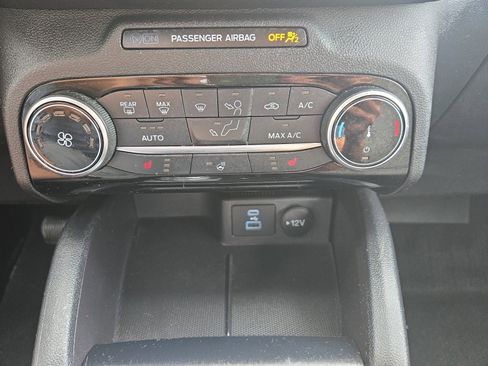 Certified 2022 Ford Escape SE w/ Cold Weather Package image 20