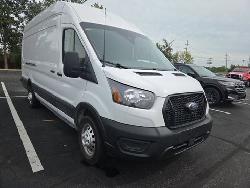Used 2025 Ford Transit 250 148 High Roof Extended AWD image 3