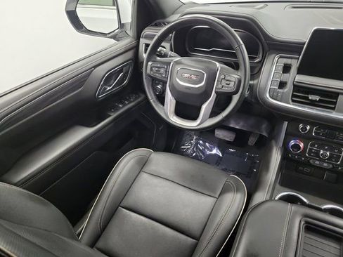 Used 2023 GMC Yukon XL SLT w/ SLT Luxury Package RWD image 15