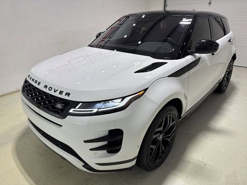 Used 2020 Land Rover Range Rover Evoque R-Dynamic SE image 9