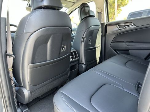 New 2026 Kia Sportage EX w/ EX Panoramic Sunroof Package AWD/4WD image 17