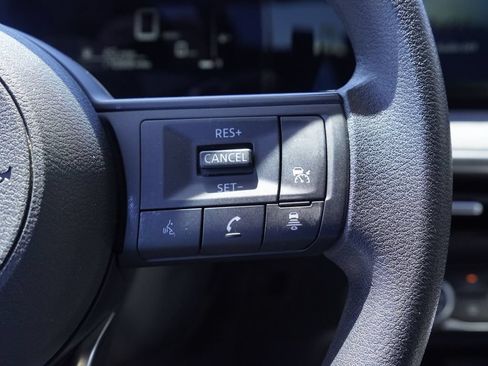 Used 2025 Nissan Kicks SV FWD image 12