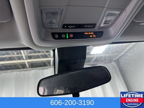 Used 2022 Chevrolet Equinox LT FWD image 27